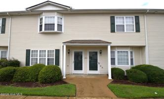 featured image of 2325 Vineyard Dr #C3