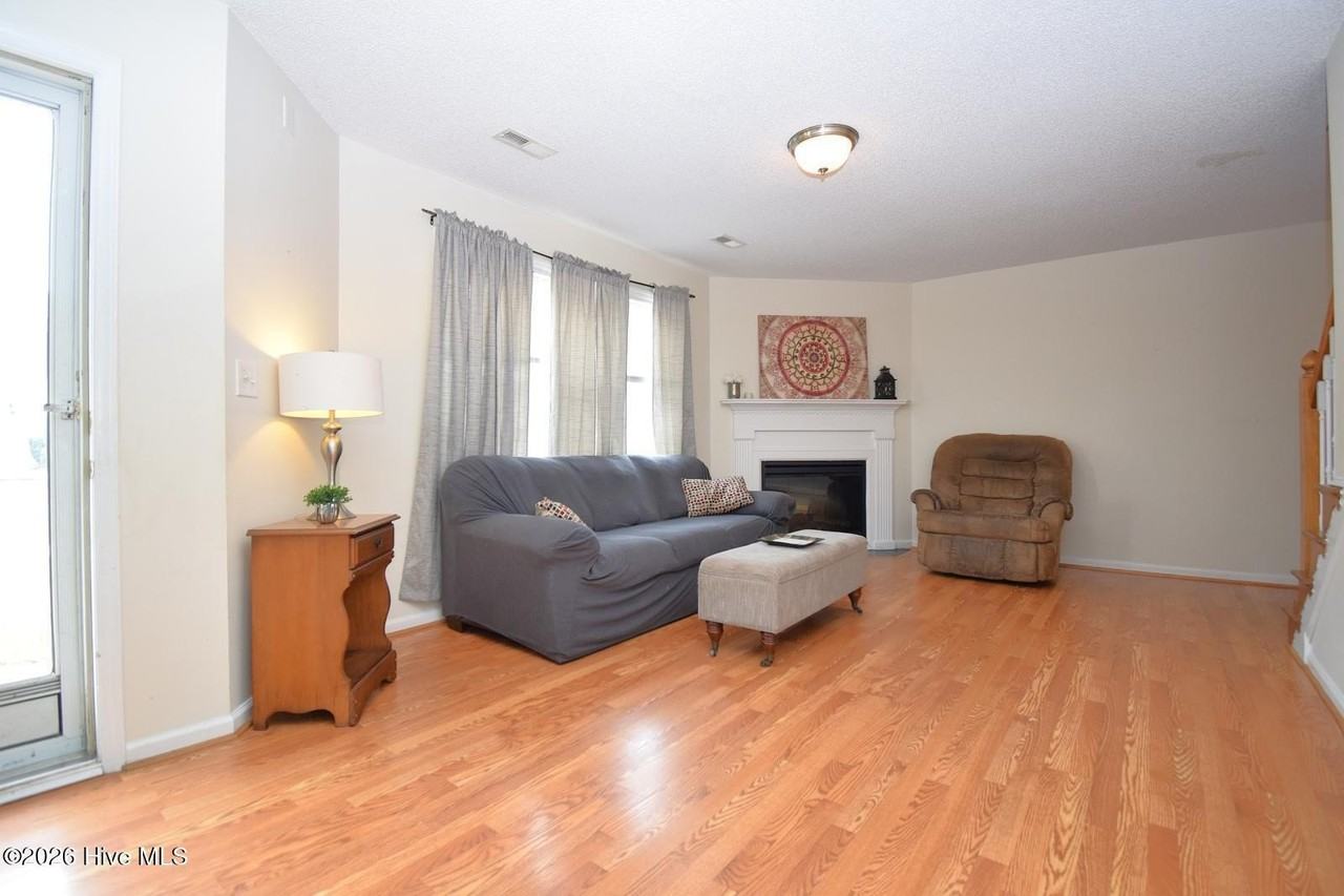 2325 Vineyard Dr #C3 - Photo 3 of 15