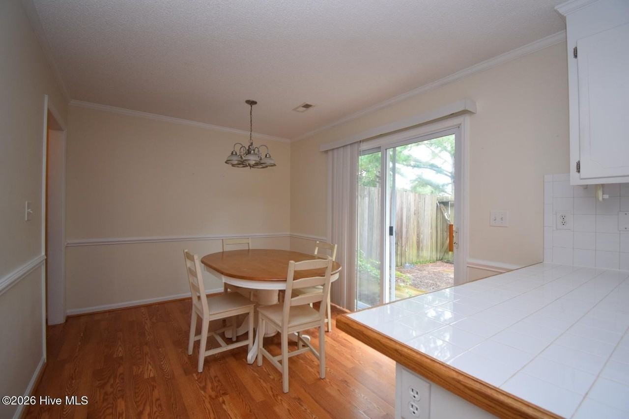 2325 Vineyard Dr #C3 - Photo 5 of 15
