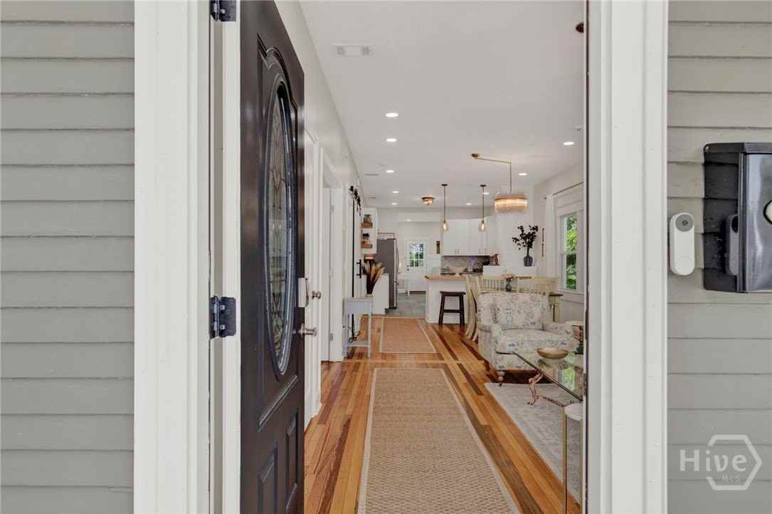 809 E Bolton St - Photo 7 of 44