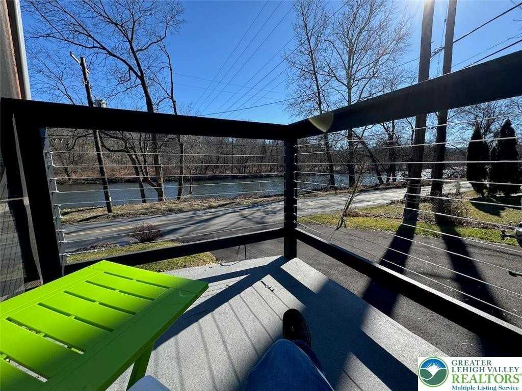 312 Lehigh Dr - Photo 7 of 50