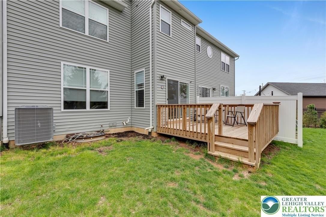 4816 Daisy Rd - Photo 7 of 38