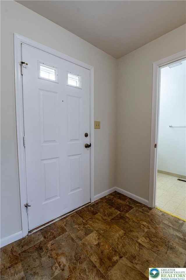 48 Olde Penn Dr - Photo 3 of 37