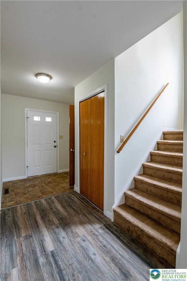 48 Olde Penn Dr - Photo 4 of 37