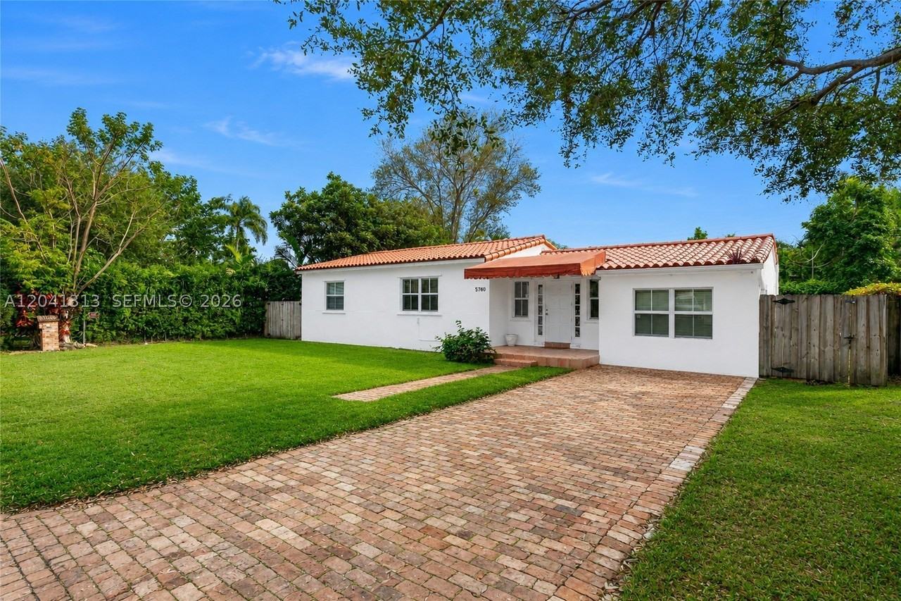 5760 Sw 51st St #0 - Photo 2 of 37