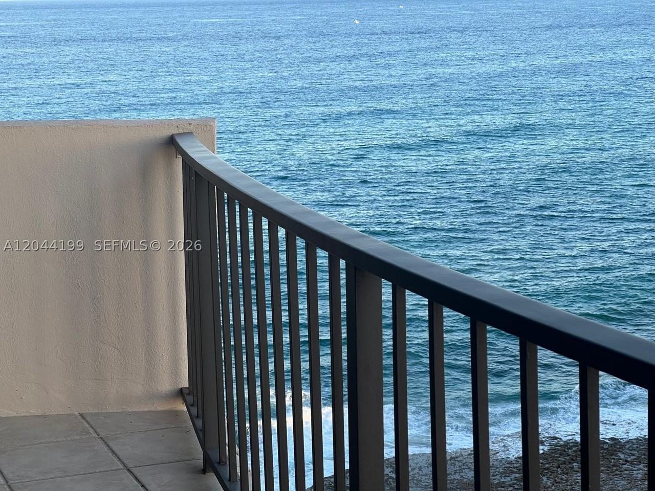 4200 N Ocean Dr #1-1103 - Photo 5 of 11