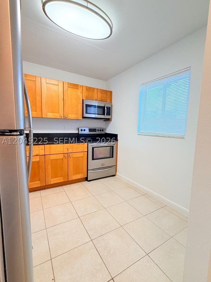 7705 Camino Real #B413 - Photo 3 of 17
