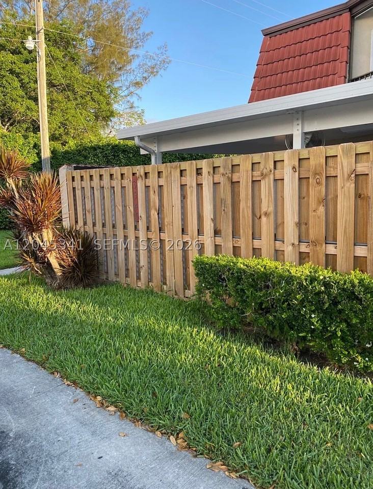3940 Victoria Dr - Photo 3 of 11