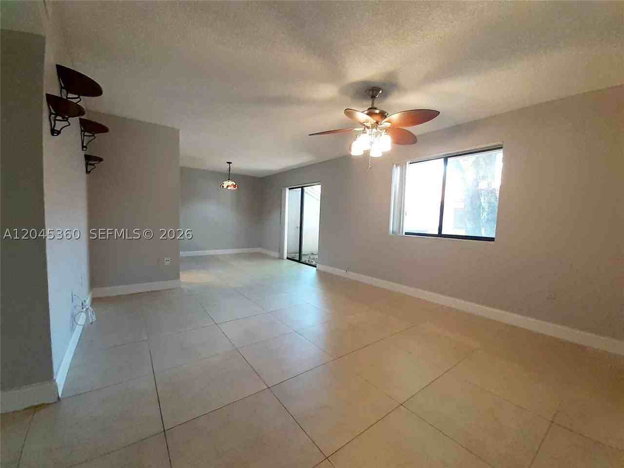 8407 Coral Lake Mnr #8407 - Photo 4 of 23