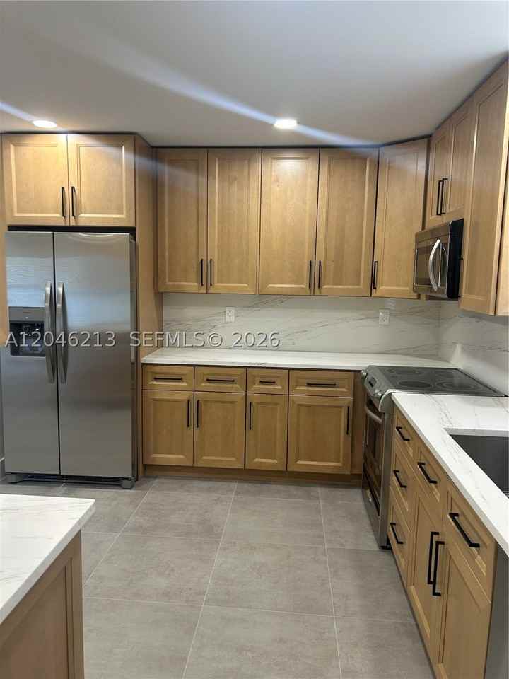 9723 Sw 3rd St - Photo 2 of 14