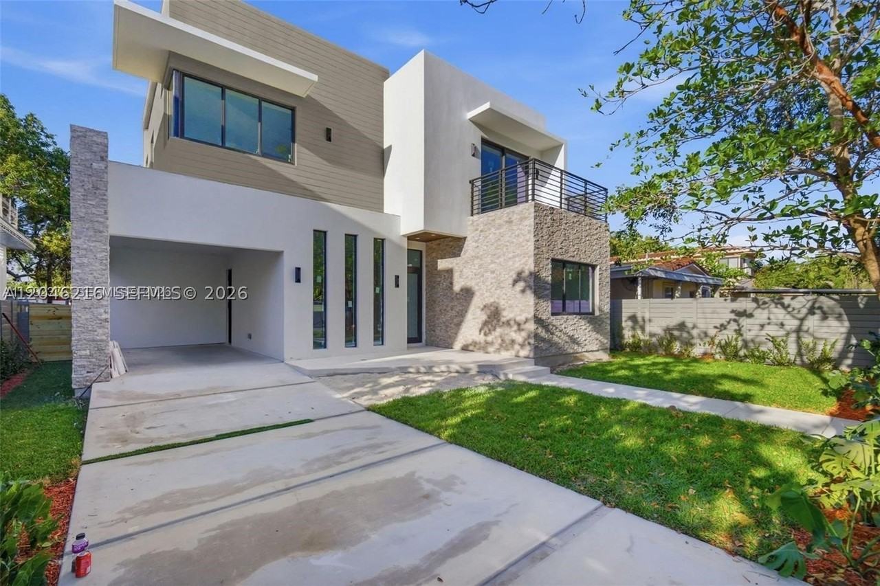 3545 Florida Ave - Photo 2 of 10