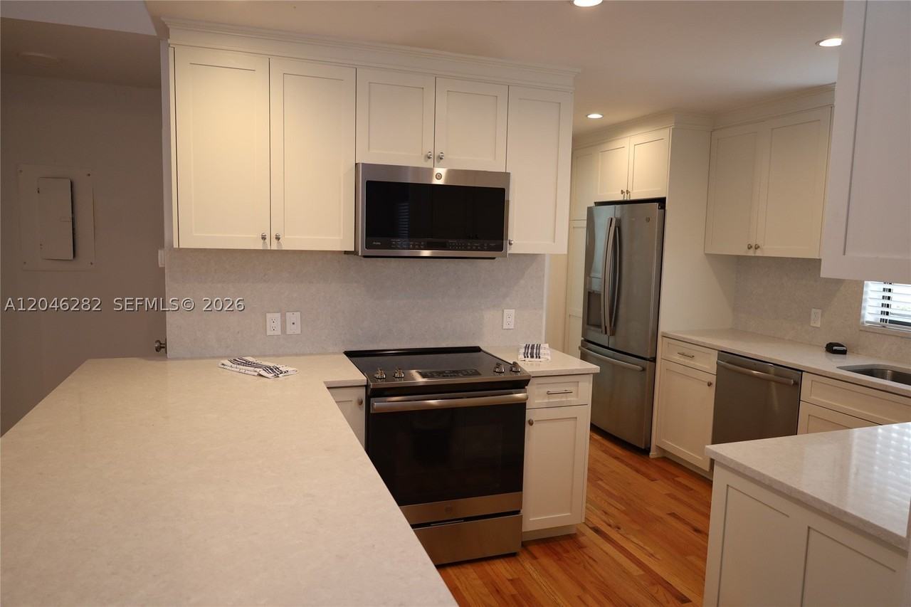 340 Conniston Rd #340 - Photo 5 of 13