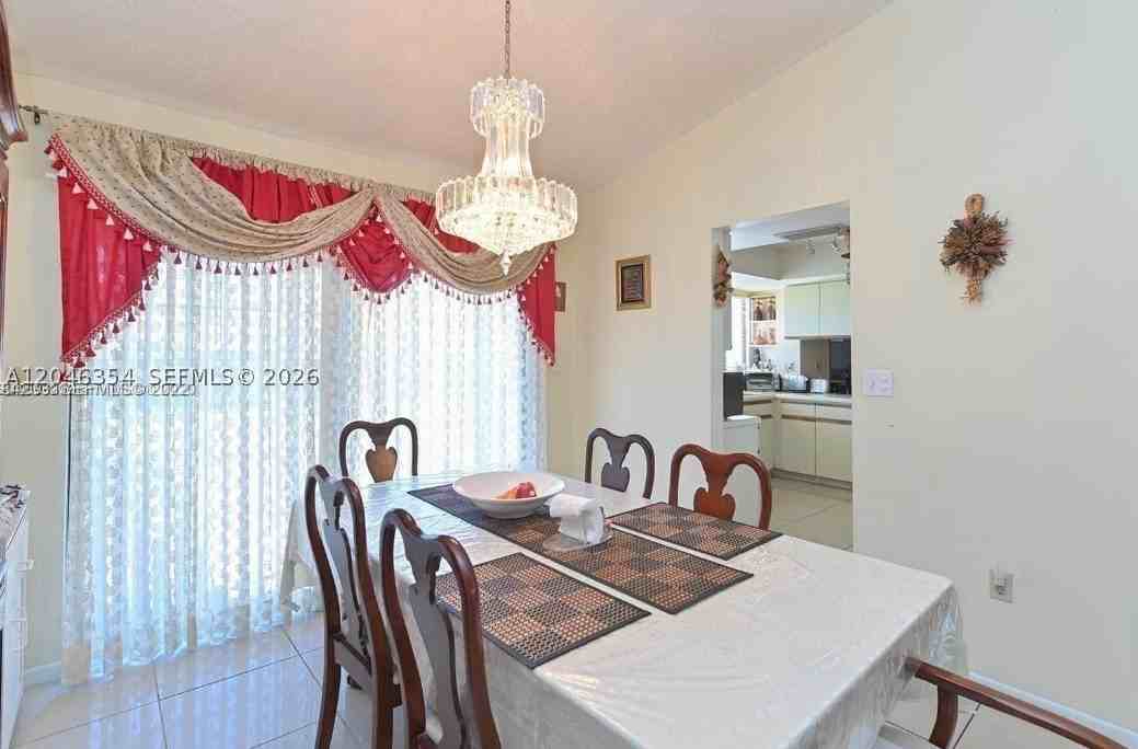 9612 Sw 117th Ave #9612 - Photo 4 of 14