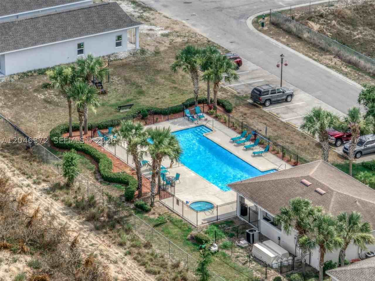 1428 Las Villas Blvd - Photo 3 of 45