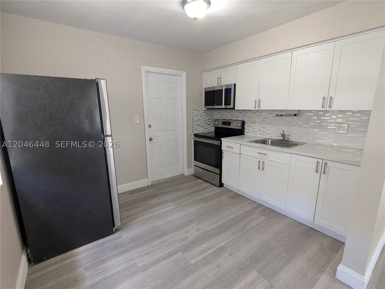 2300 Douglas St #1 - Photo 5 of 14