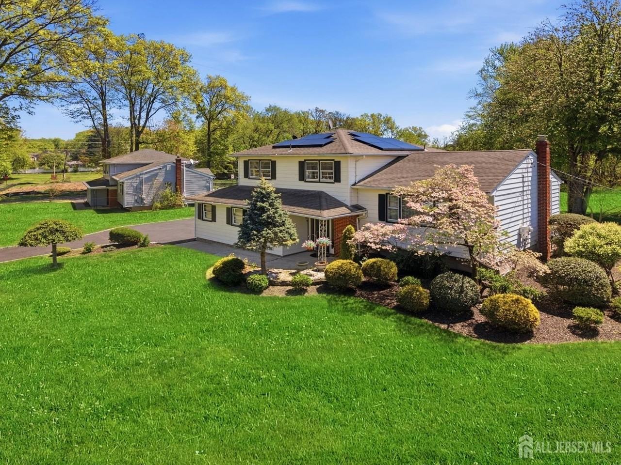34 Ventnor Dr - Photo 4 of 37
