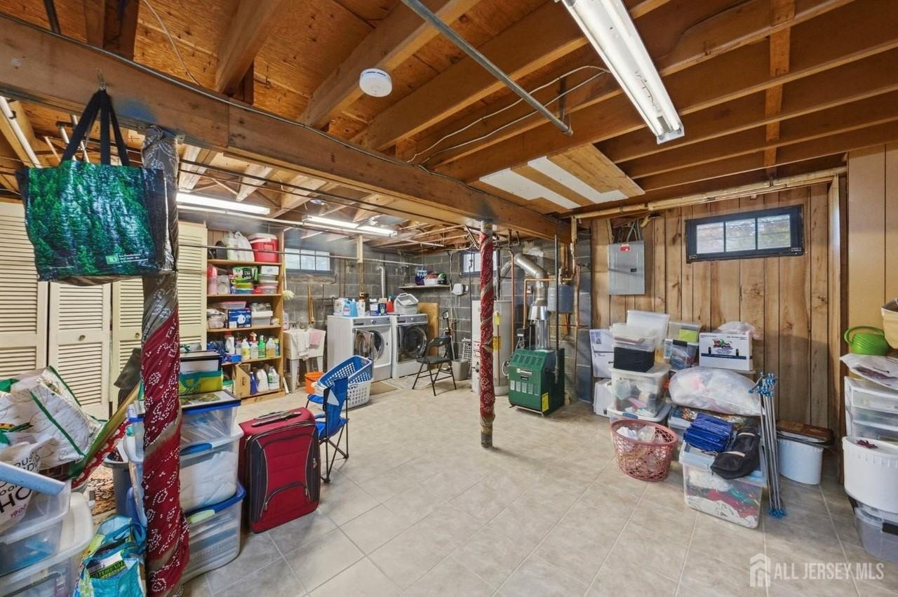 34 Ventnor Dr - Photo 6 of 37