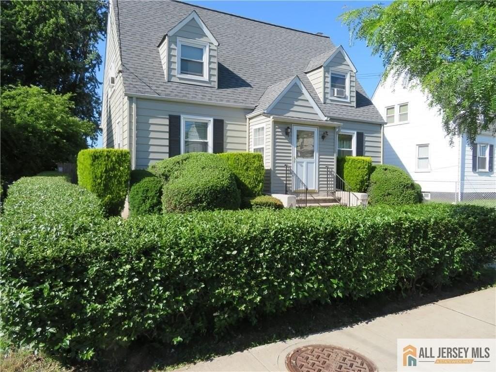 52 Avenel St - Photo 2 of 15