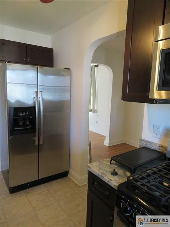 52 Avenel St - Photo 7 of 15