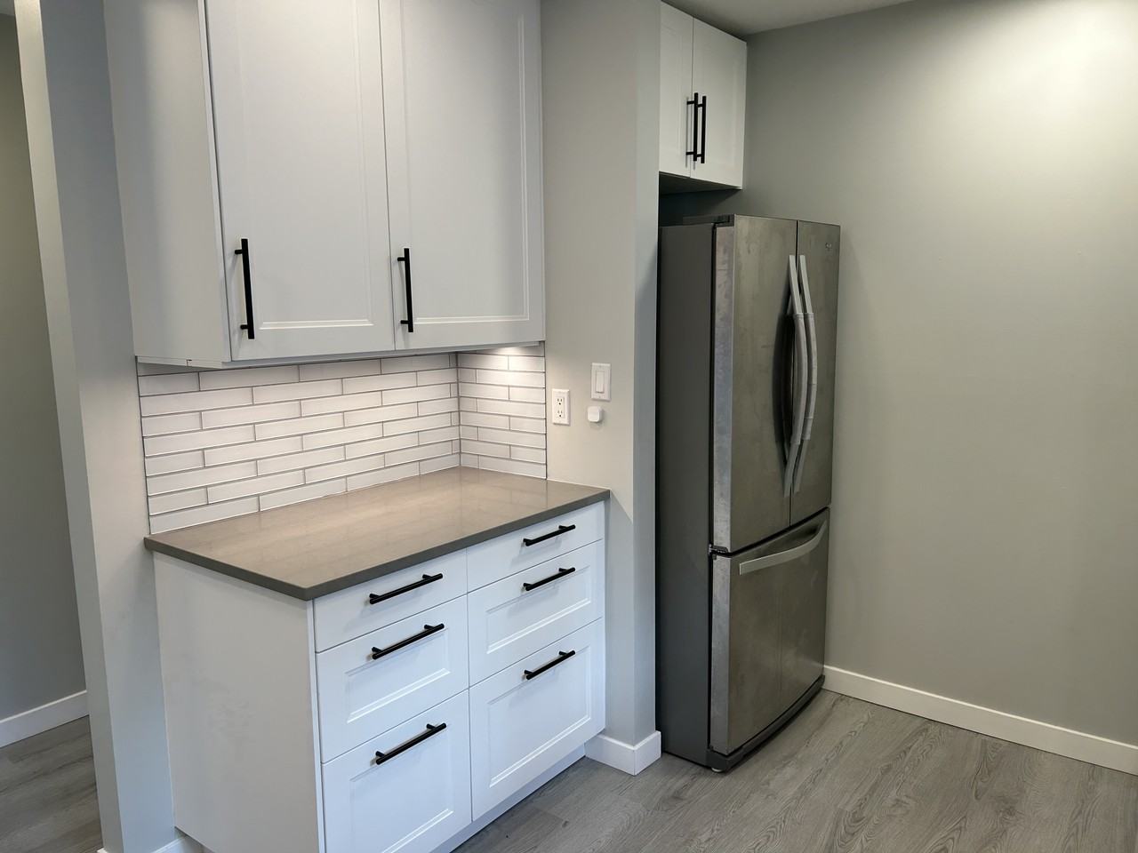735 West 15th Avenue - Photo 5 of 17