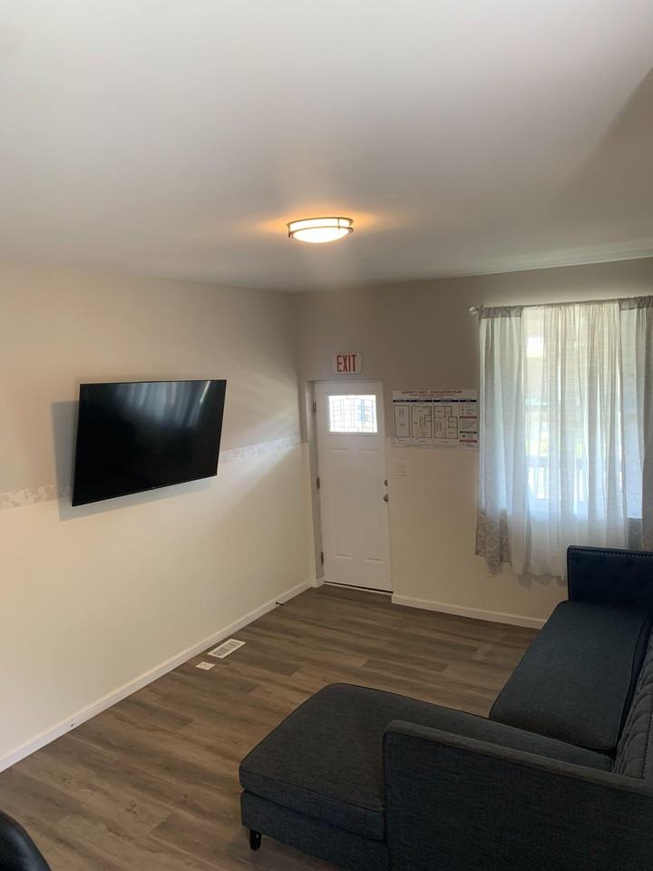 W Garrison Ave - Photo 5 of 11