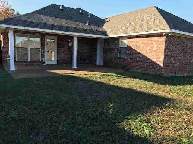 106 Kenzie Dr - Photo 2 of 9