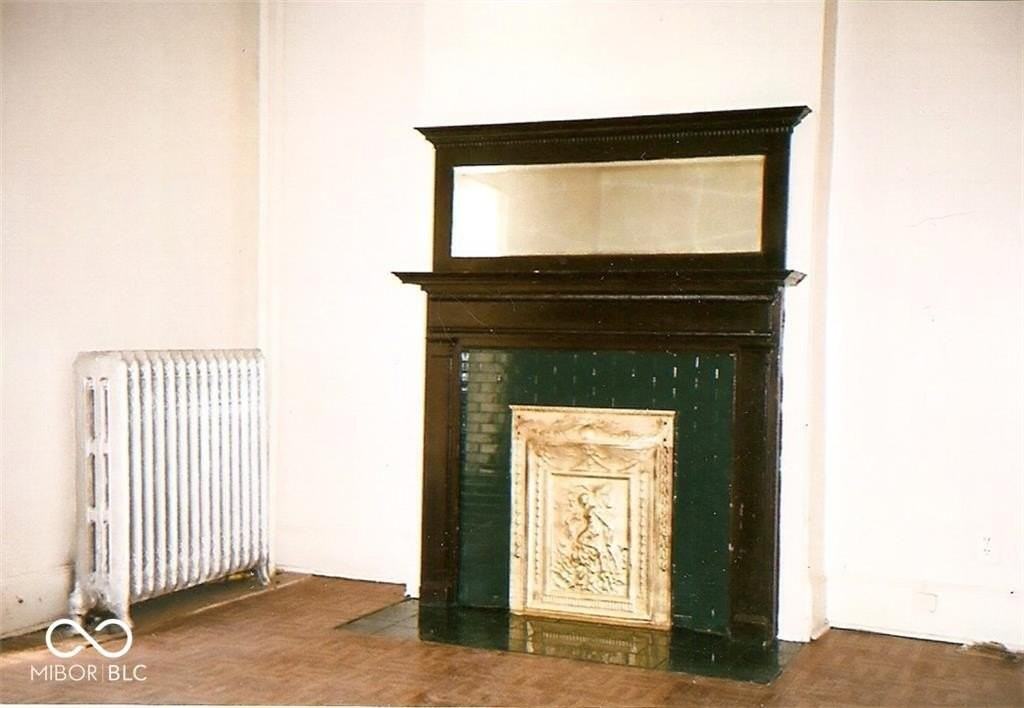 2001 N Talbott St #101 - Photo 2 of 3
