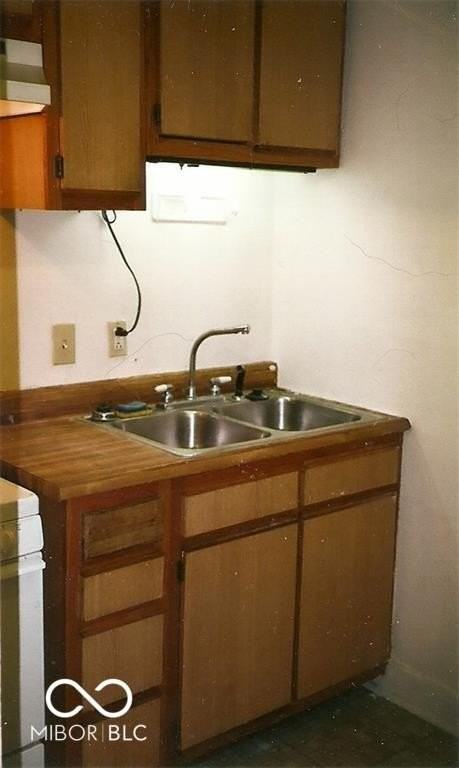 2001 N Talbott St #101 - Photo 3 of 3