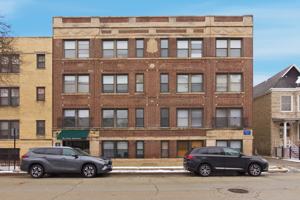 featured image of 1050 W George St #102