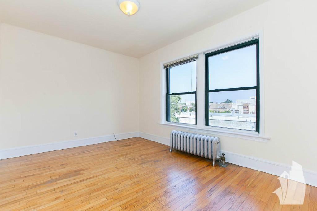 2330 N Spaulding Ave #2332-1A - Photo 2 of 7
