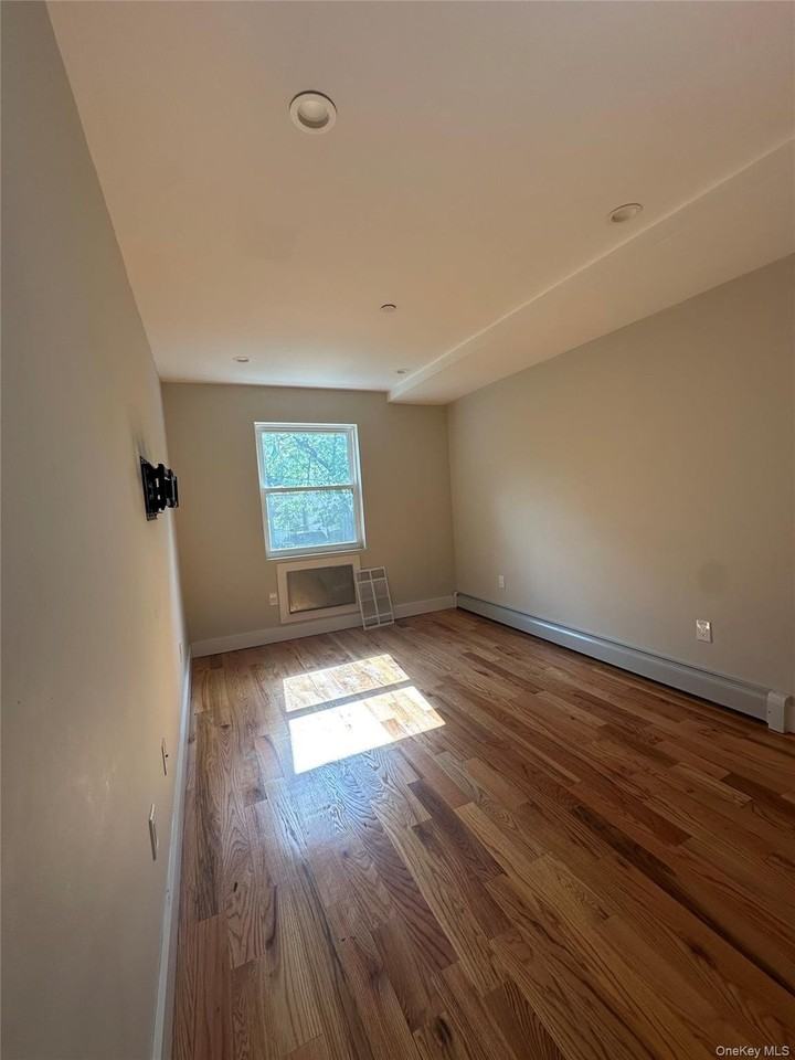 238 Wyona St #2 - Photo 6 of 7