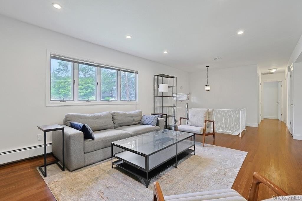 8 Duers Ct - Photo 3 of 28