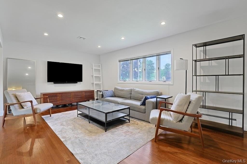 8 Duers Ct - Photo 4 of 28