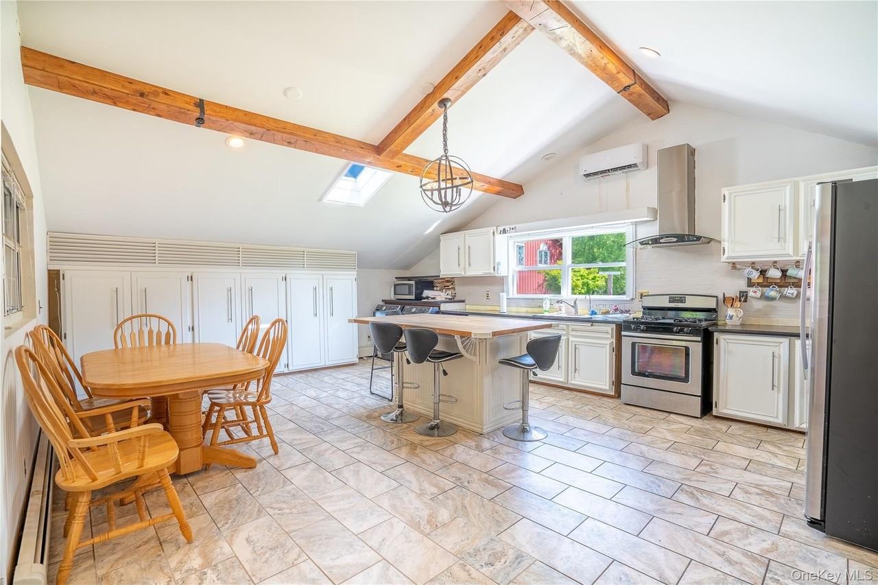 24435 Main Rd - Photo 5 of 15