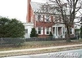 featured image of 45 Tennyson Ave