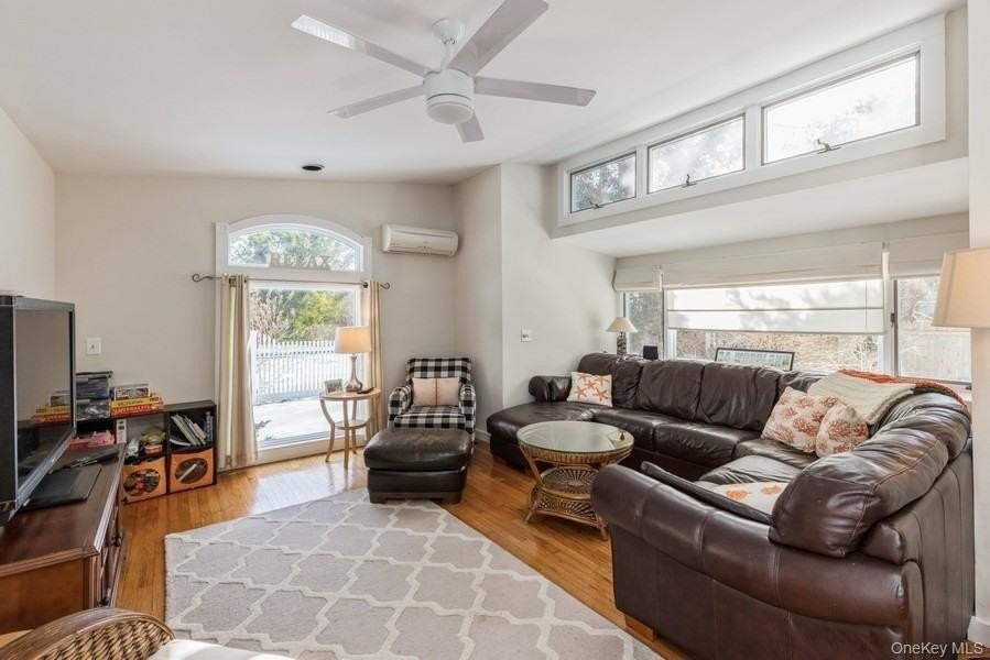 24 Woodland Ave - Photo 4 of 18