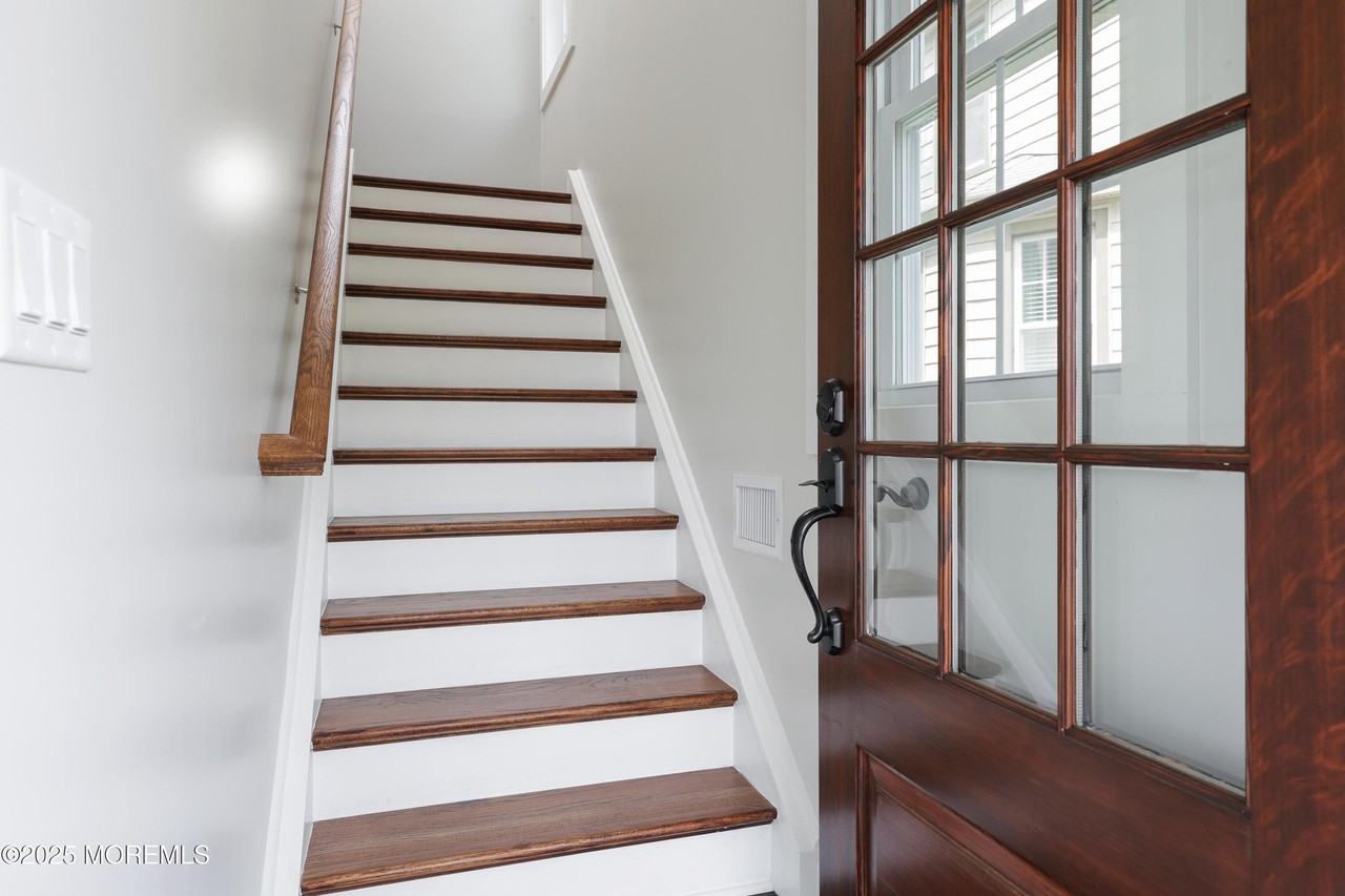 42 Harding Rd - Photo 6 of 24