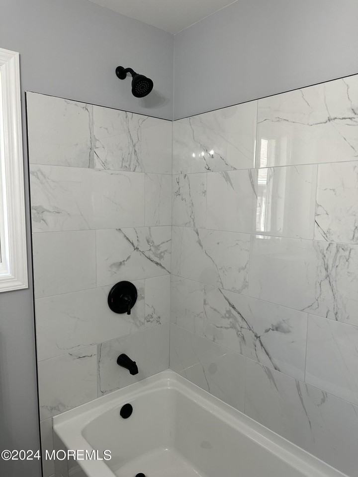 186 Ocean Ave #B - Photo 3 of 10