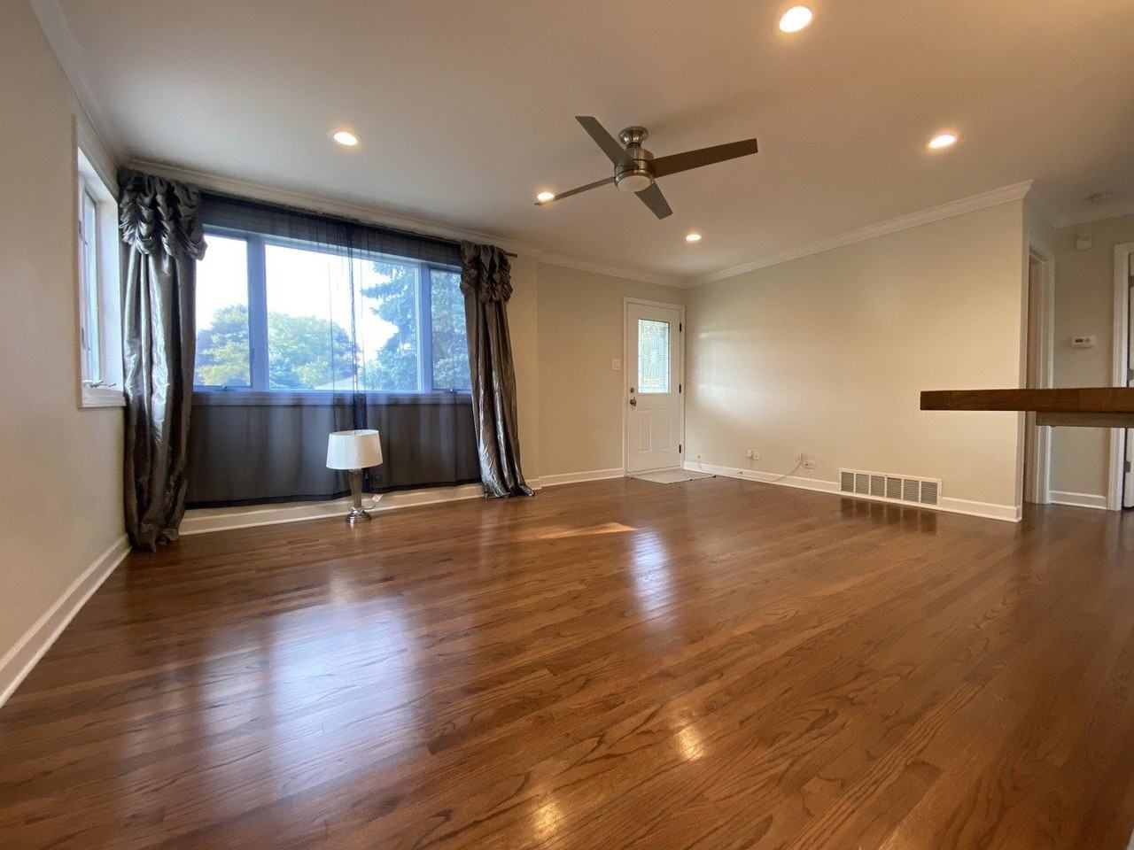 2171 Laura Ln - Photo 2 of 23