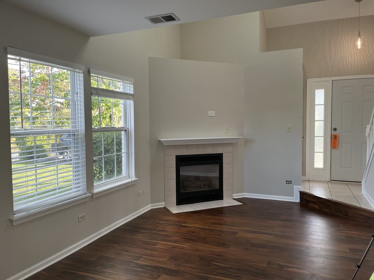 656 Beaver Ct - Photo 3 of 21