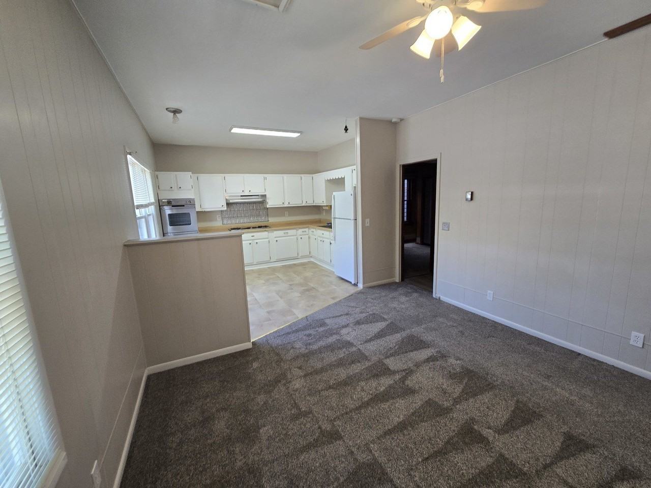208 S Main St #2F - Photo 5 of 12