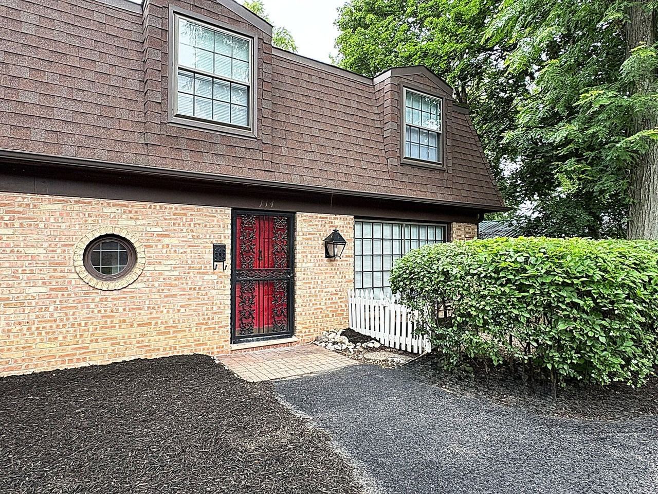 114 W Hillside Ave - Photo 2 of 20