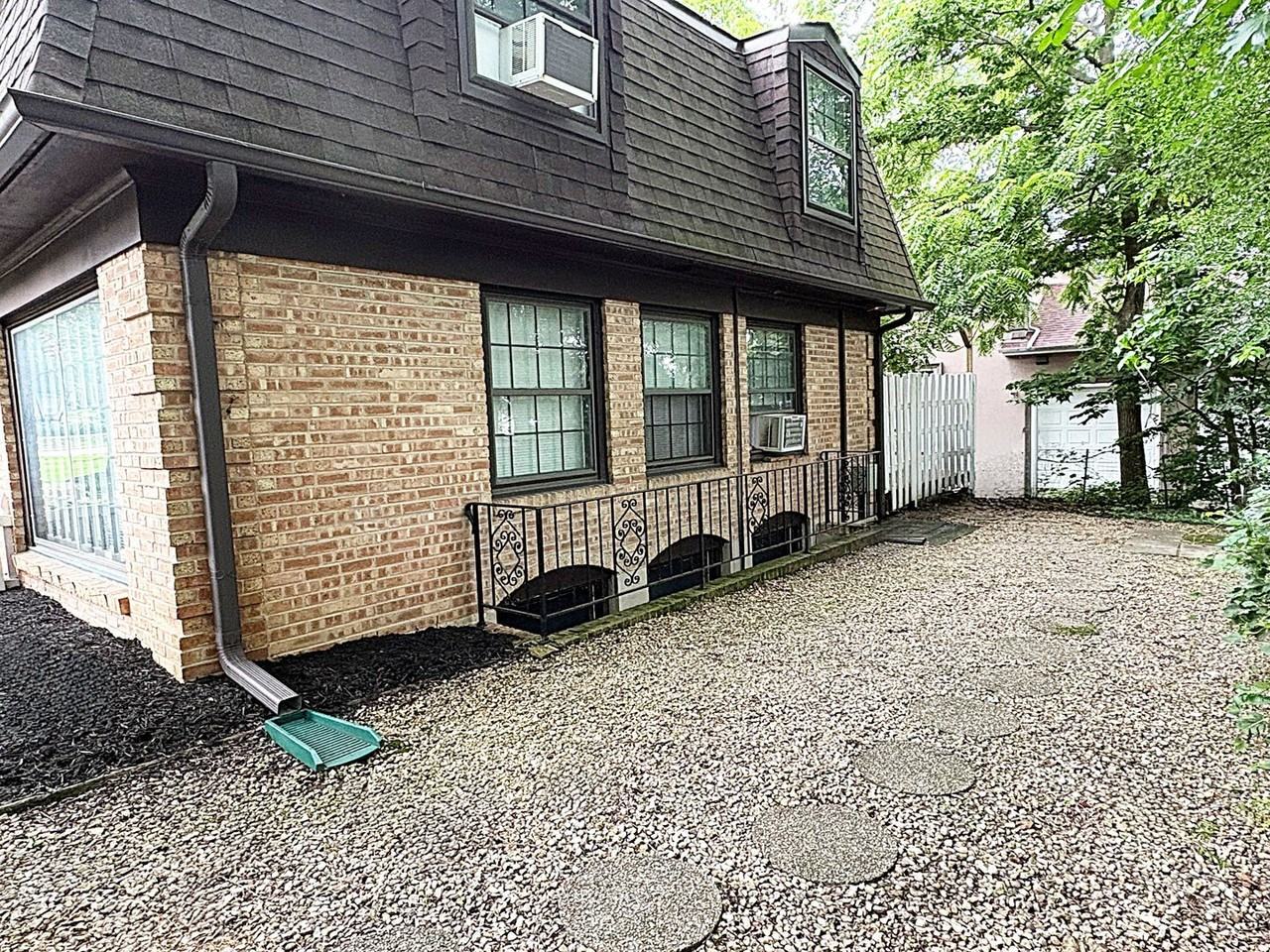 114 W Hillside Ave - Photo 5 of 20
