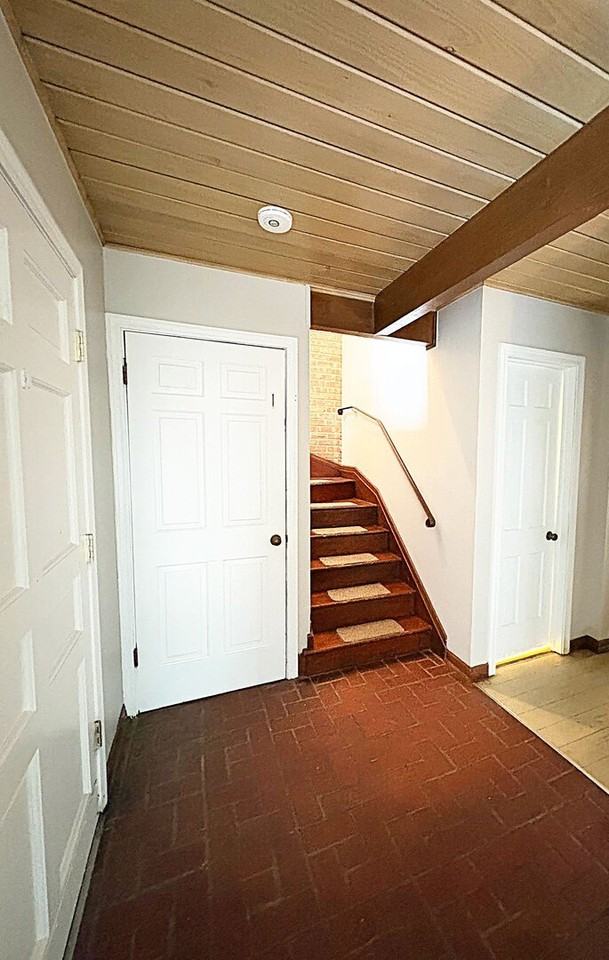 114 W Hillside Ave - Photo 7 of 20