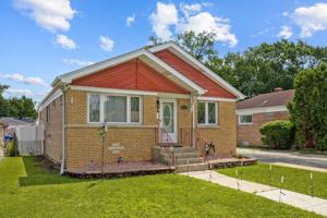 featured image of 8833 Tulley Ave