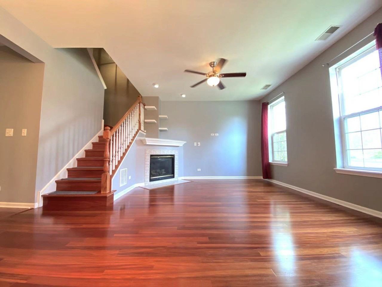 2279 Barrington Dr E #2279 - Photo 2 of 19