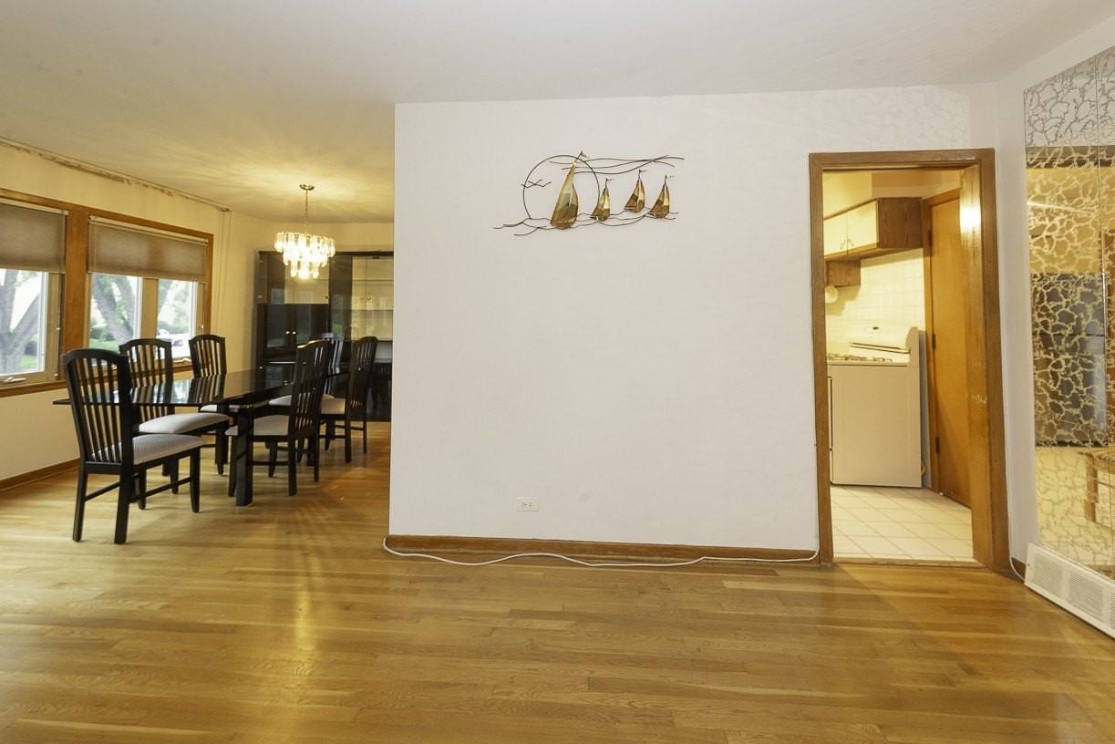 8909 N Wisner St #1 - Photo 3 of 19