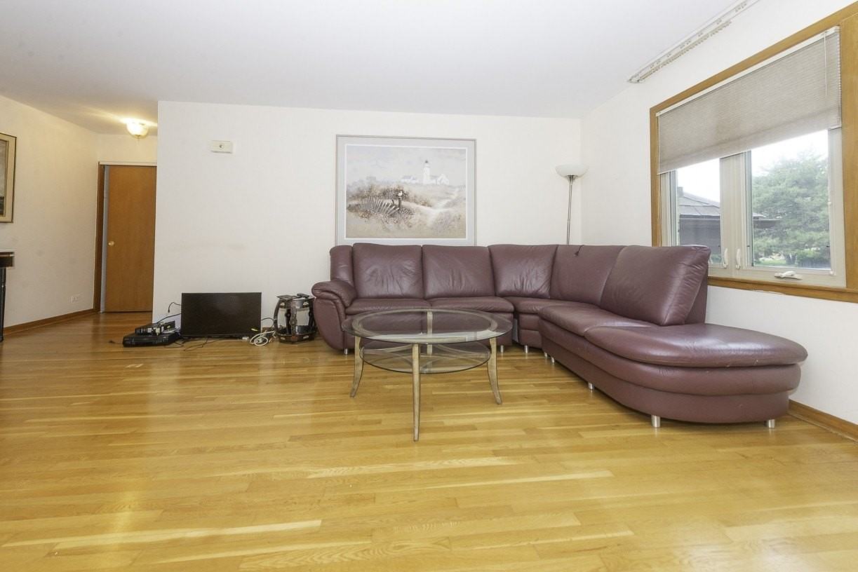 8909 N Wisner St #1 - Photo 5 of 19