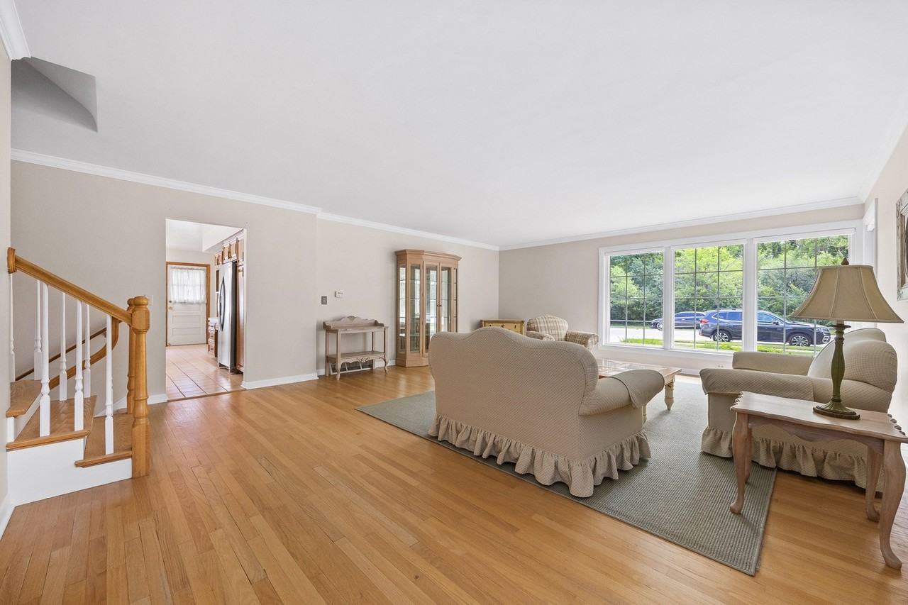 2922 Sunnyside Ave - Photo 7 of 32