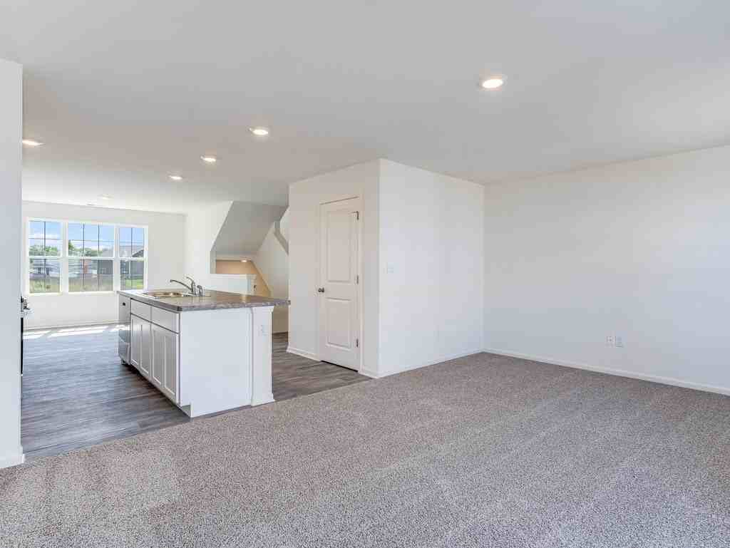 2131 Sassafras Way #D - Photo 2 of 14
